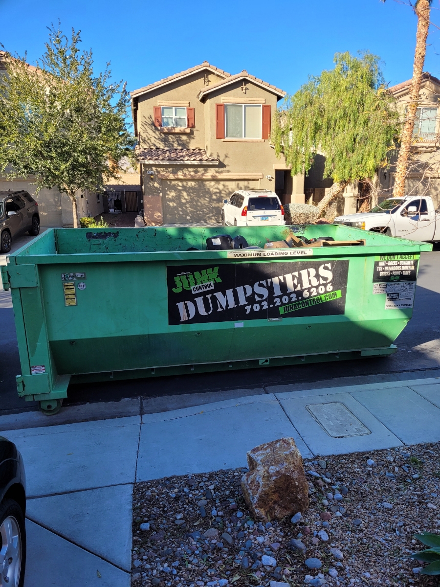 Dumpsters can be placed in residential streets.