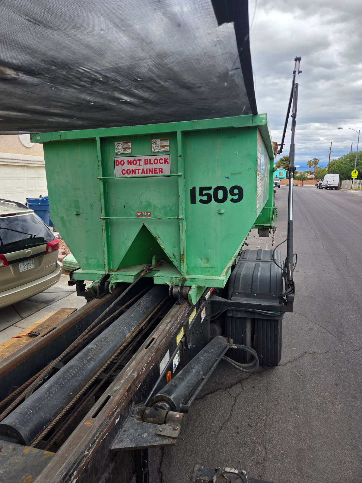 Affordable 15-yard dumpster rental for Las Vegas homeowners